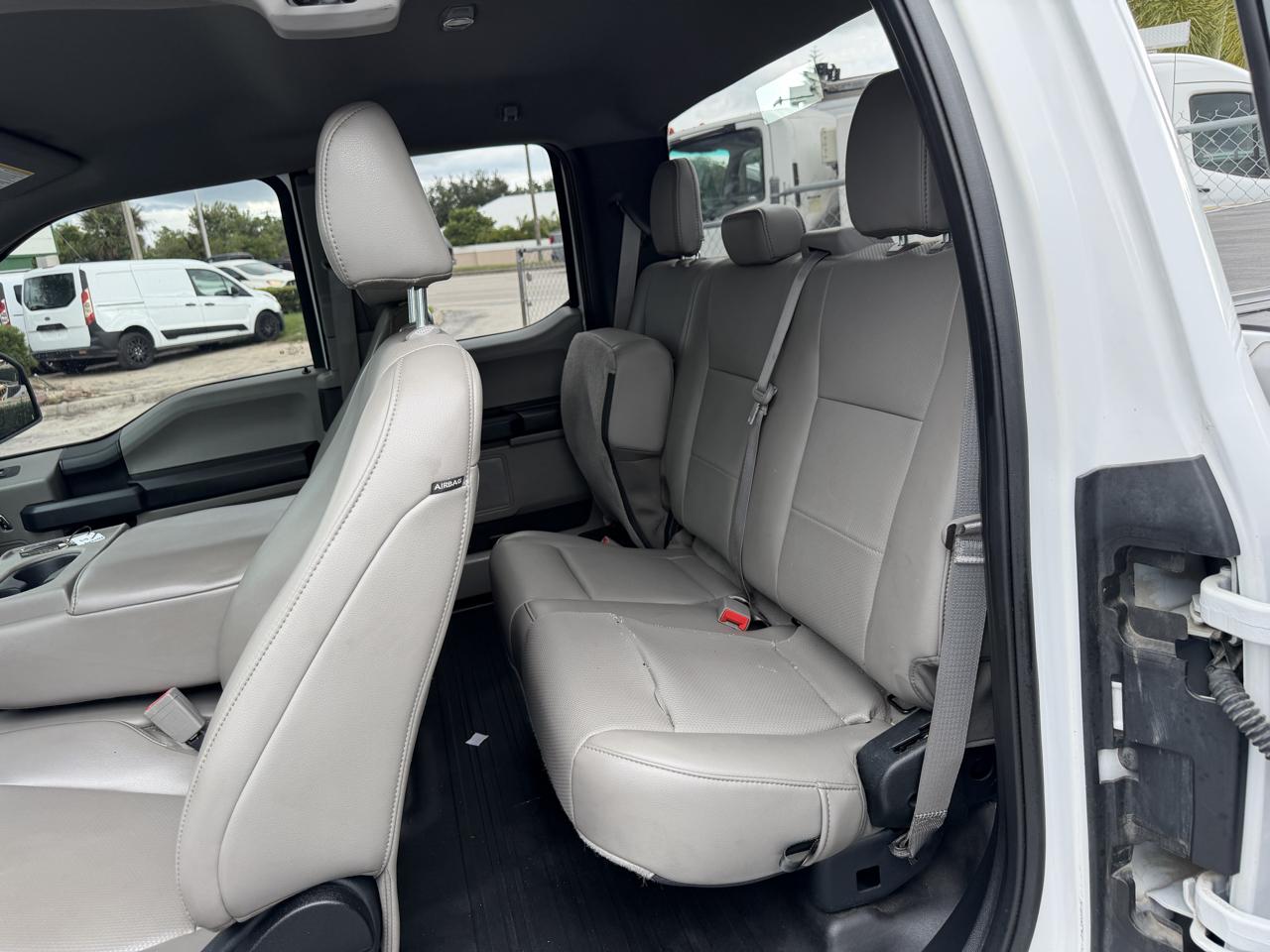 Ford F-150 2WD Supercab 133" XLT 2020