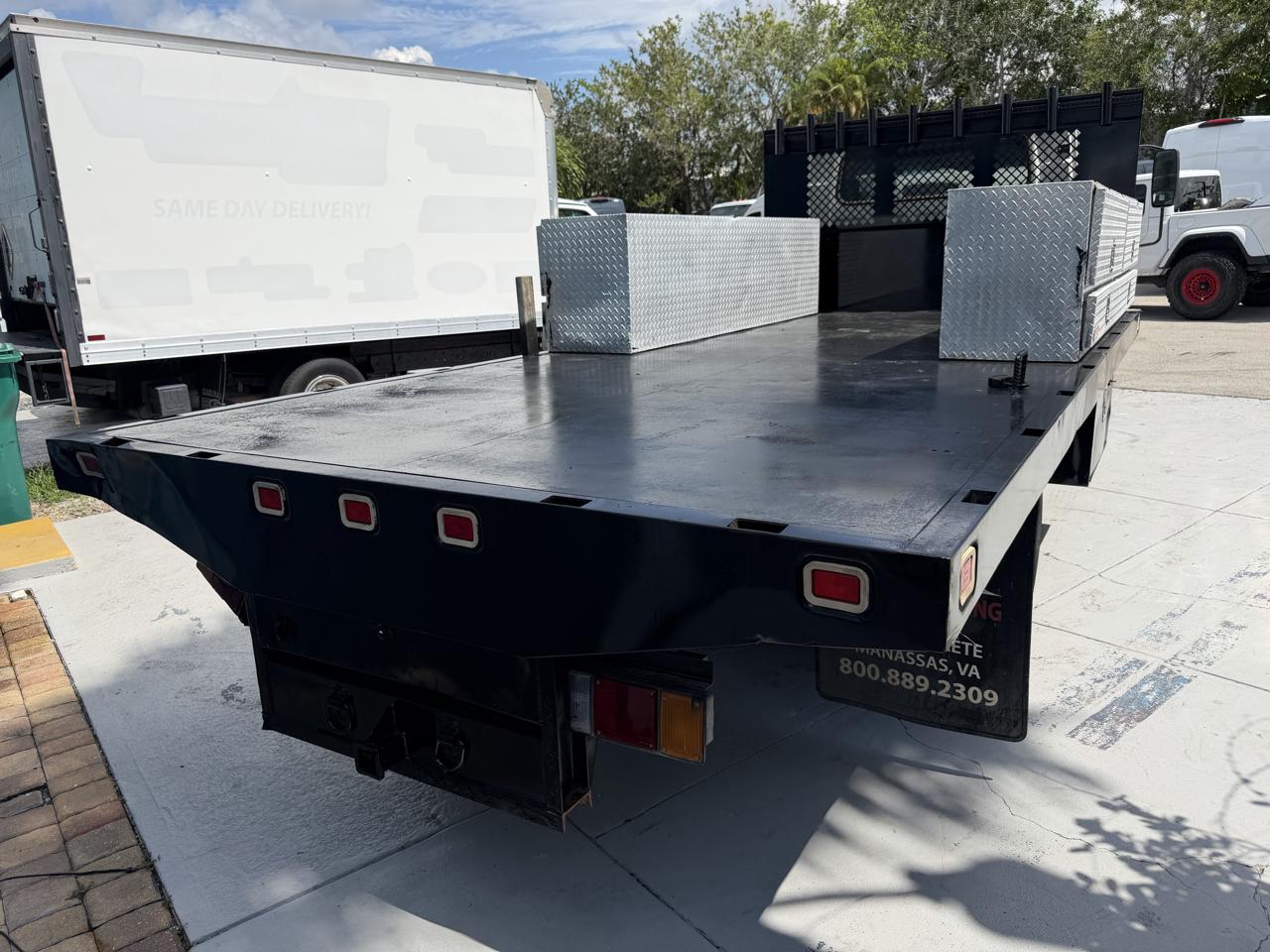 Isuzu NPR  2015