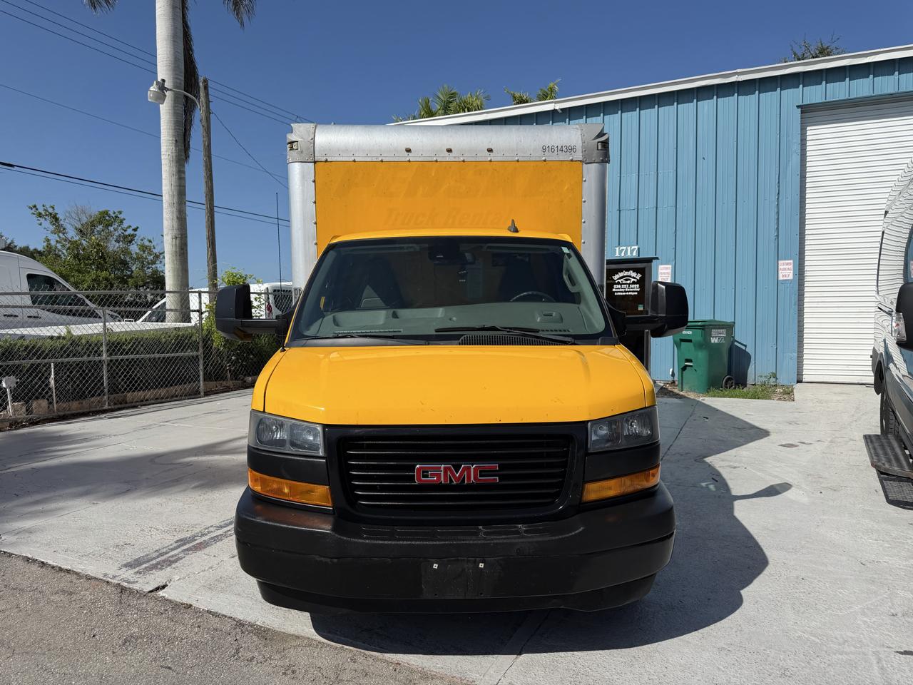 GMC Savana G3500 177 in. 2019
