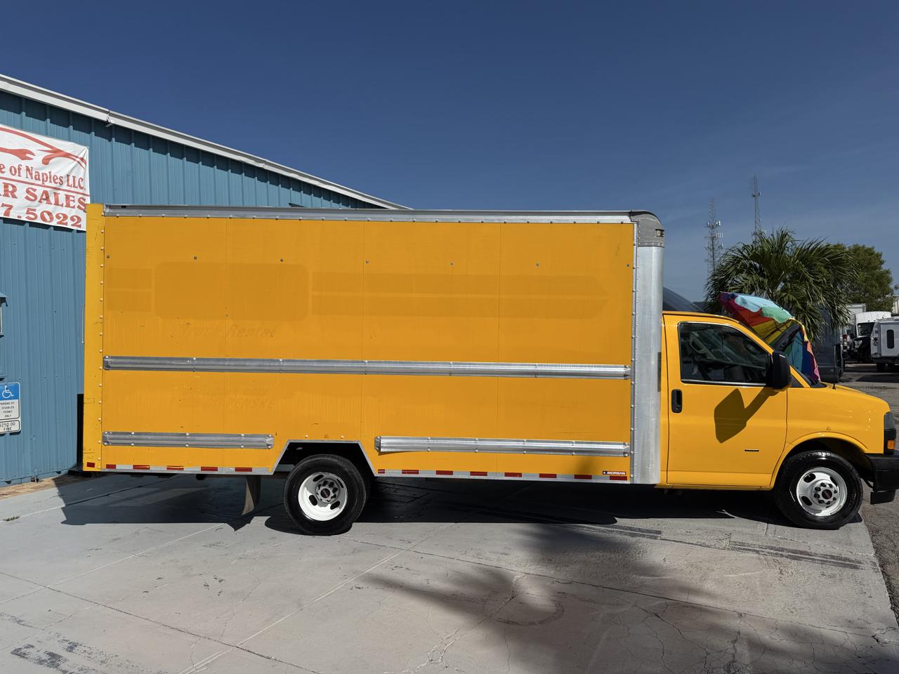 GMC Savana G3500 177 in. 2019