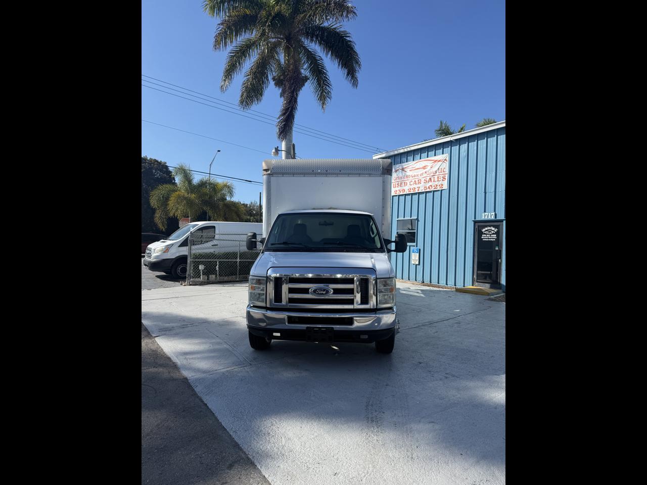 Ford Econoline E-350 Super Duty 2015