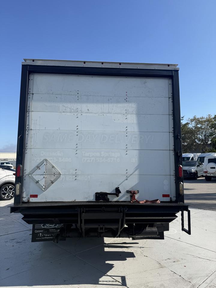 Ford Econoline E-350 Super Duty 2015