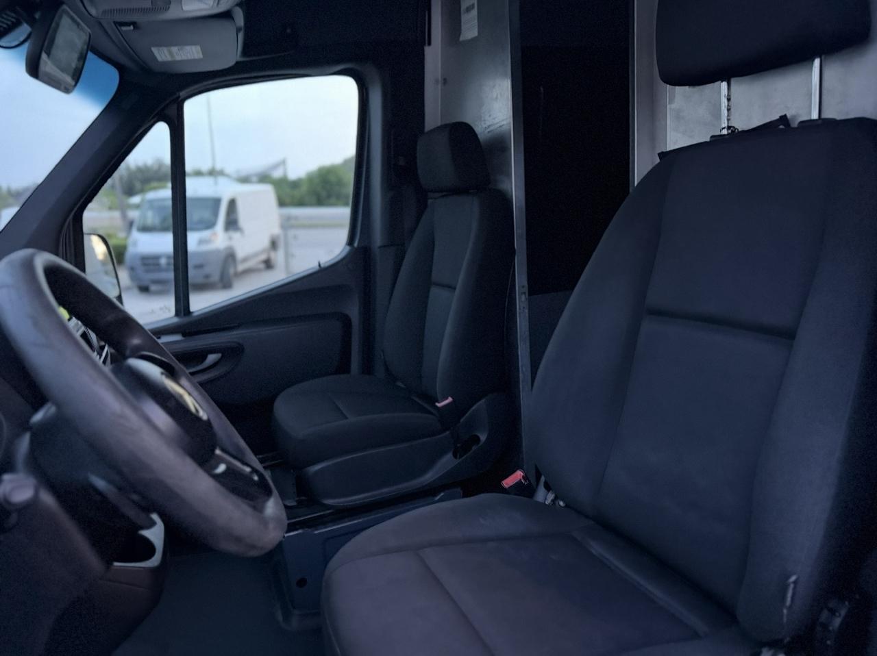 Mercedes-Benz Sprinter 3500 Wagon High Roof 170-in. WB 2019