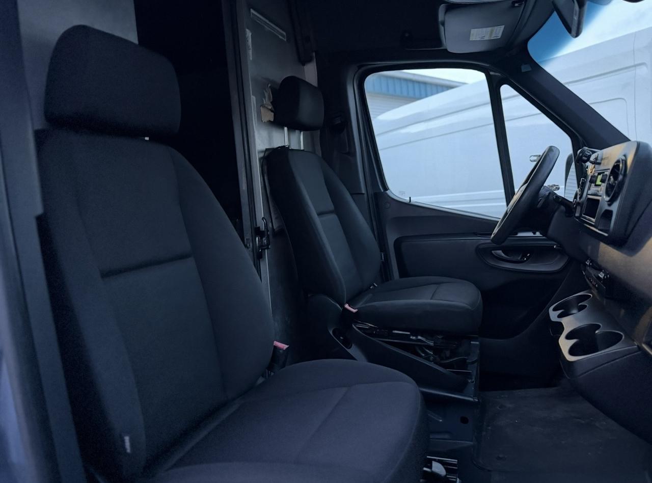 Mercedes-Benz Sprinter 3500 Wagon High Roof 170-in. WB 2019