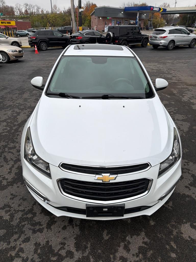 2015 Chevrolet Cruze LT photo 4