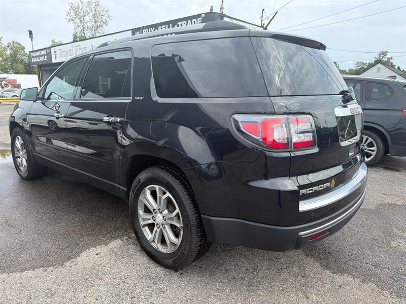 GMC Acadia photo 7