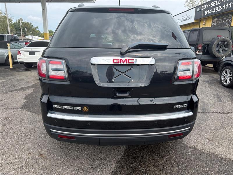 GMC Acadia photo 8