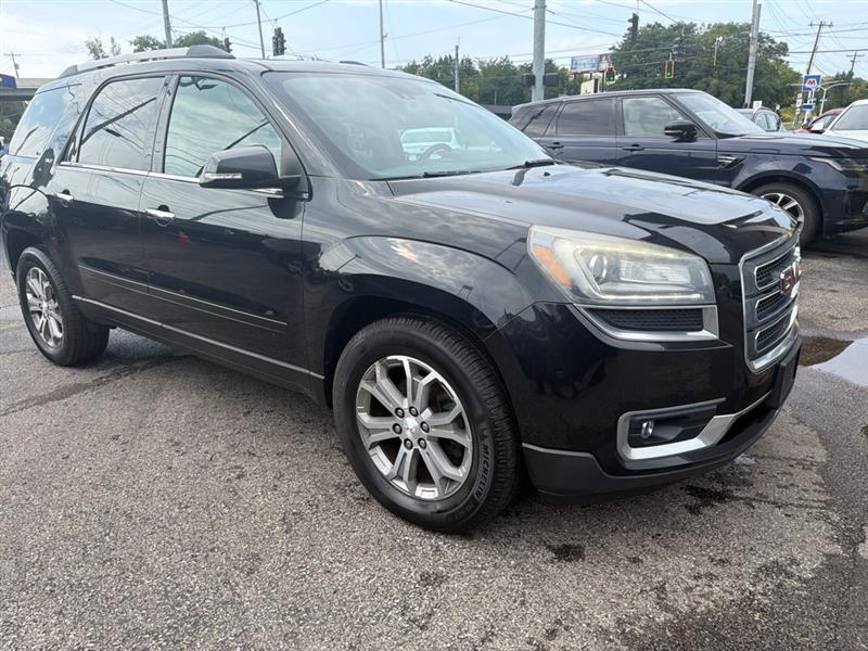 GMC Acadia photo 11
