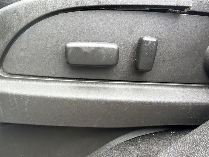 GMC Acadia photo 15