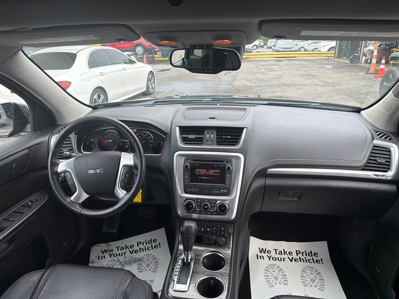 GMC Acadia photo 23