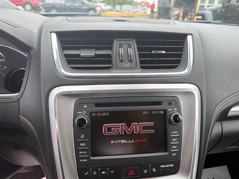 GMC Acadia photo 29