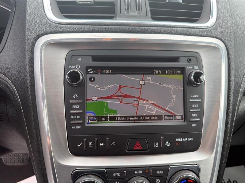GMC Acadia photo 30