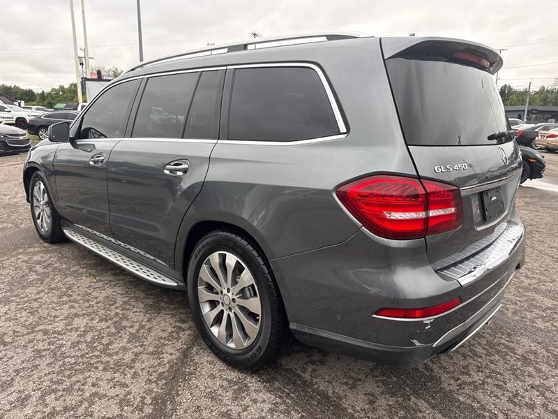 Mercedes-Benz GLS-Class photo 8