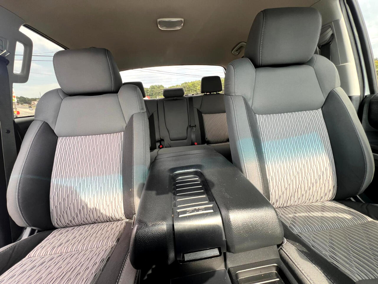 2017 Toyota Tundra SR5 photo 12