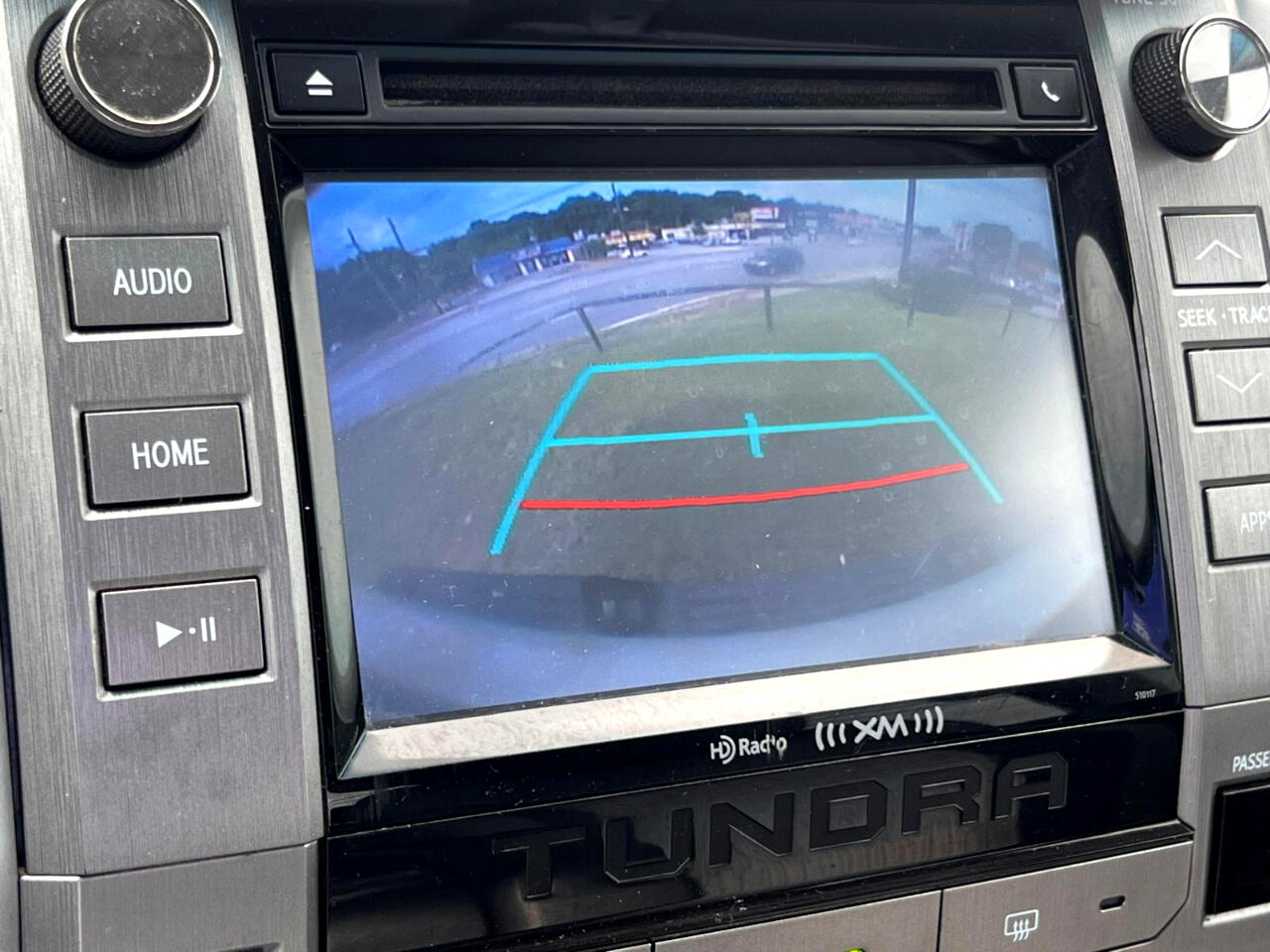2017 Toyota Tundra SR5 photo 16