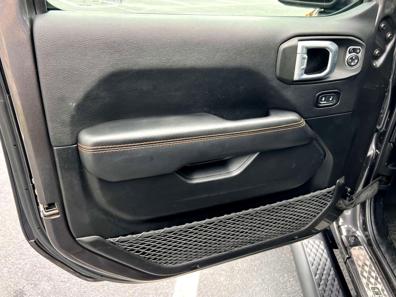 2021 Jeep Gladiator Mojave photo 17