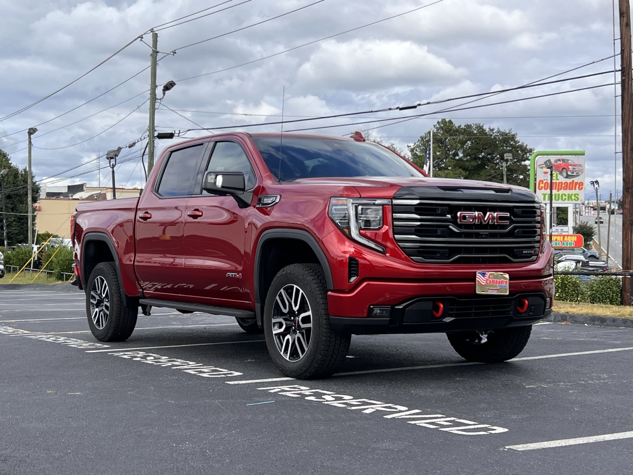 2025 GMC Sierra 1500 AT4 Crew Cab 4WD