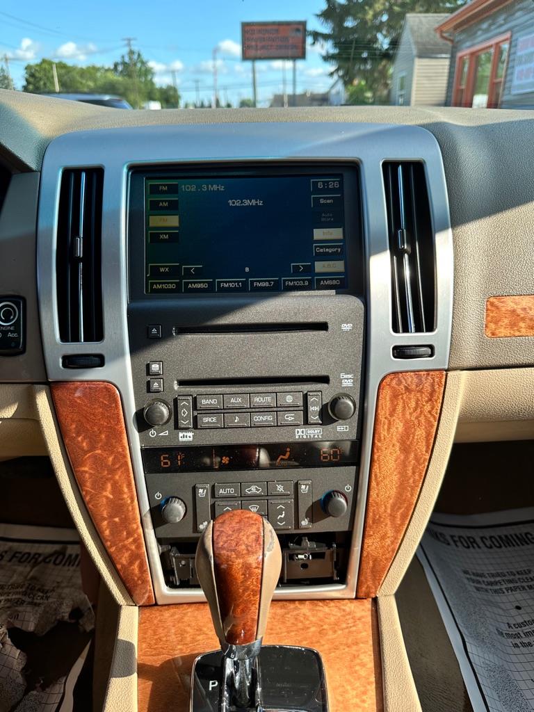 Cadillac STS V6 Luxury AWD with Navigation 2008