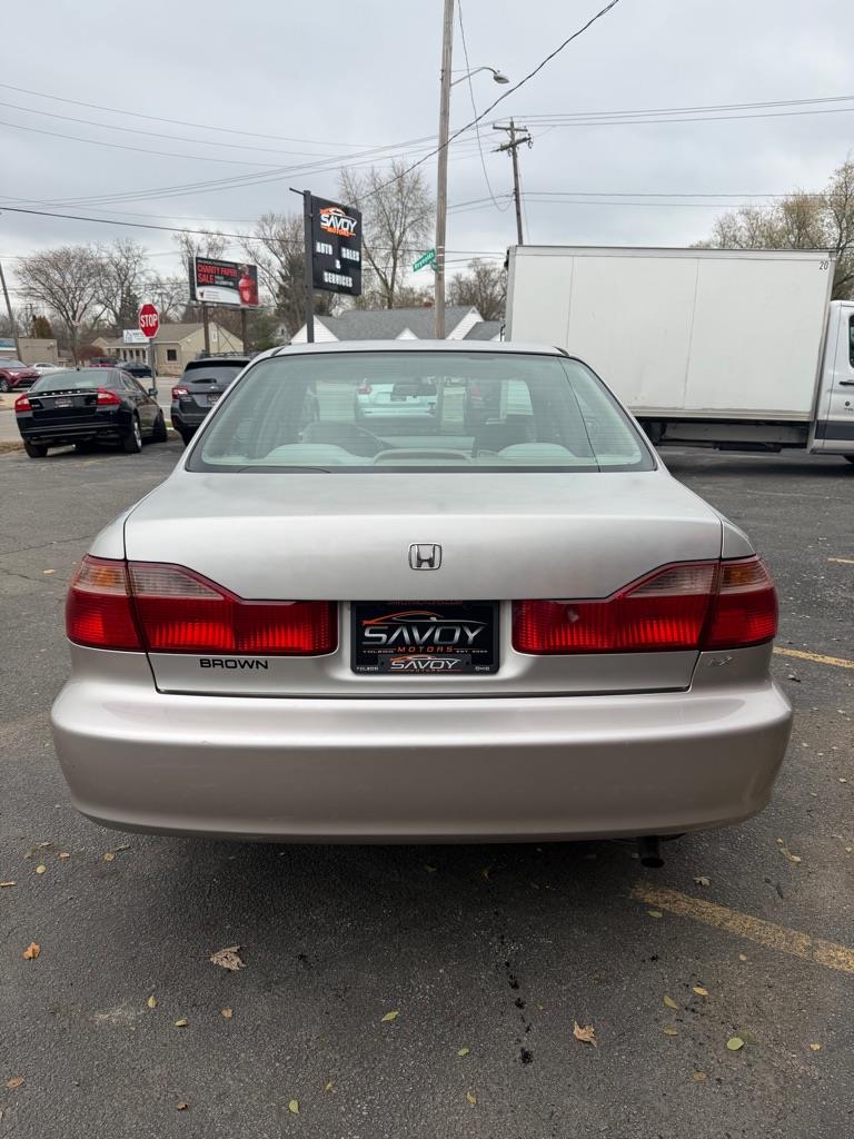 Honda Accord LX sedan 1999