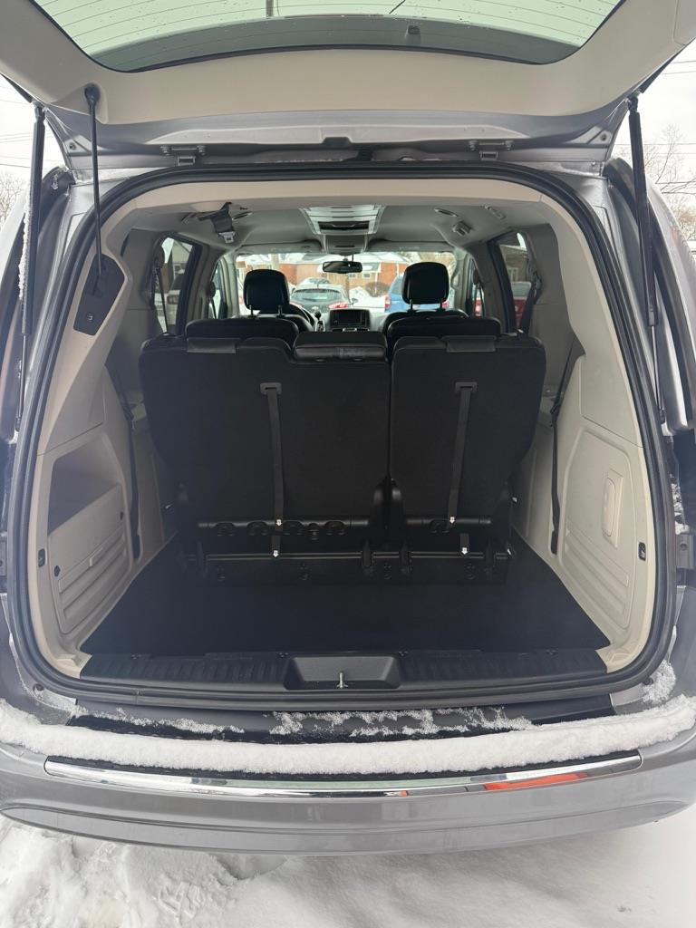 Chrysler Town & Country Touring 2013