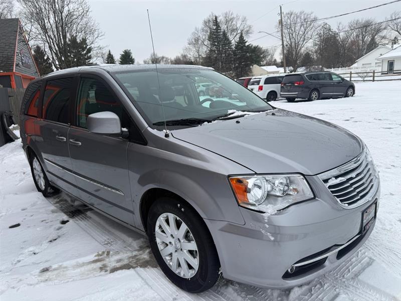 Chrysler Town & Country Touring 2013