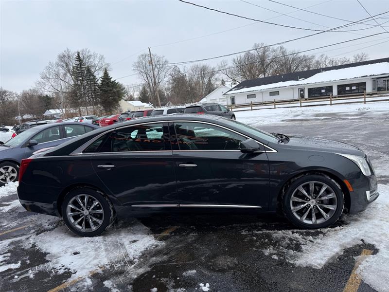 Cadillac XTS Luxury AWD 2013