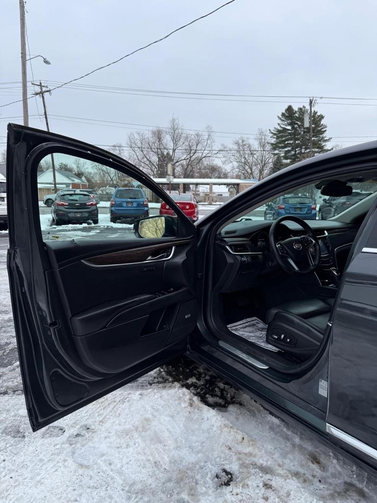 Cadillac XTS Luxury AWD 2013