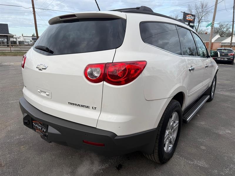Chevrolet Traverse LT AWD 2012