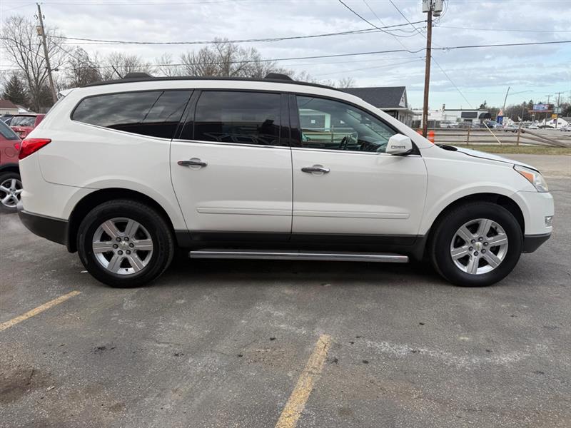 Chevrolet Traverse LT AWD 2012