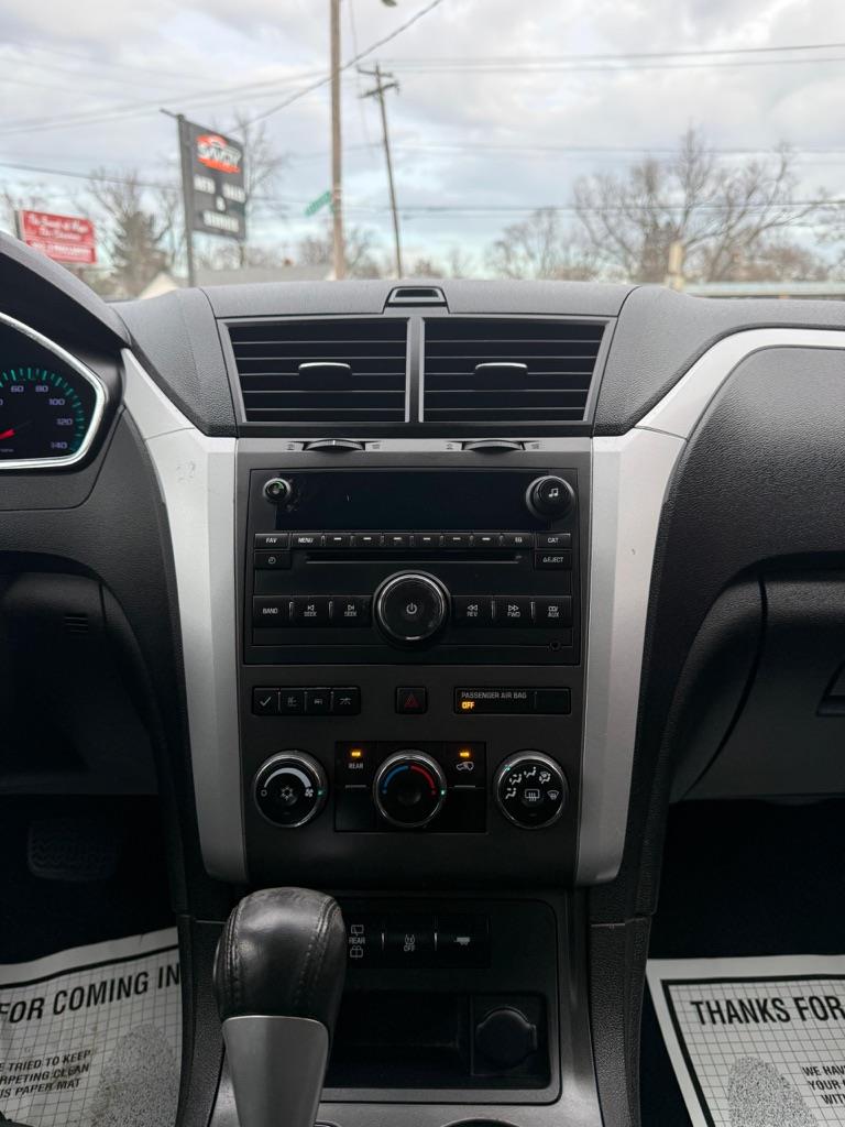 Chevrolet Traverse LT AWD 2012