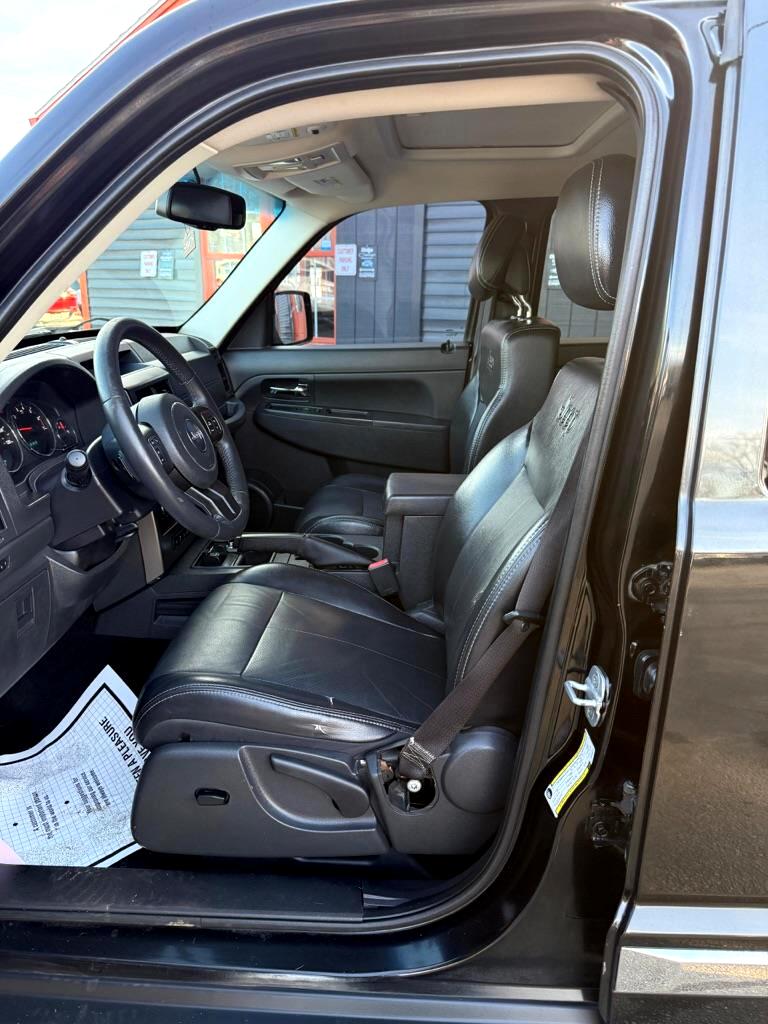 Jeep Liberty Sport 4WD 2012