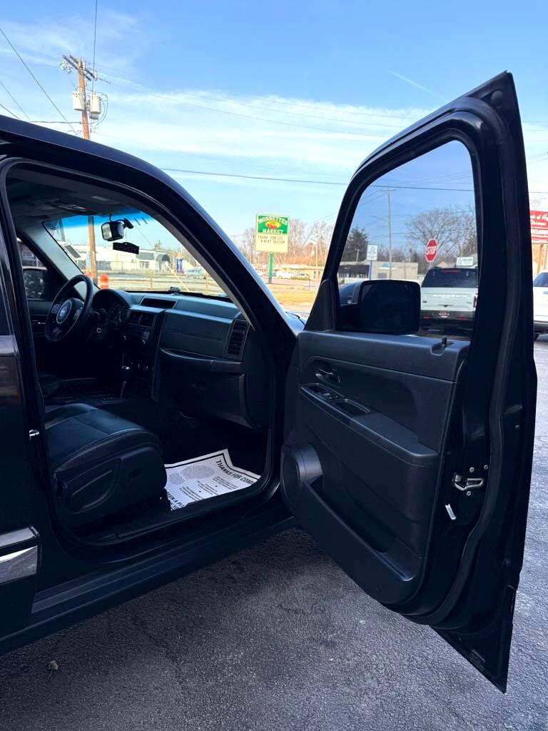 Jeep Liberty Sport 4WD 2012