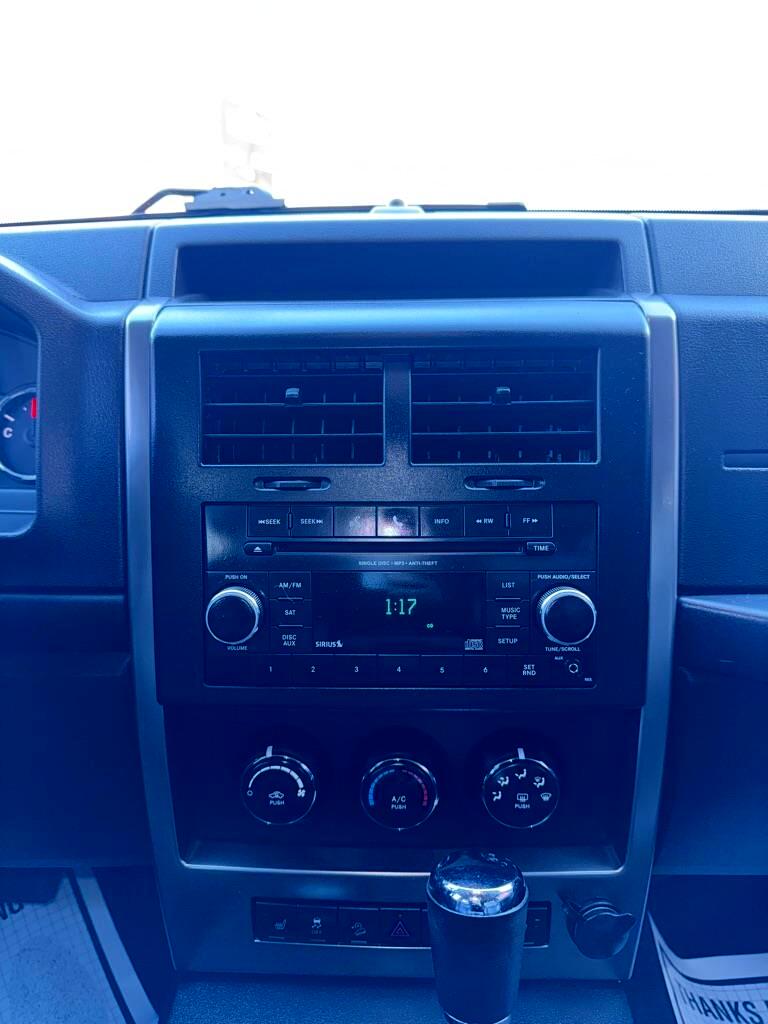 Jeep Liberty Sport 4WD 2012