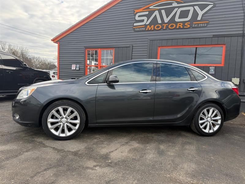 Buick Verano Base 2013