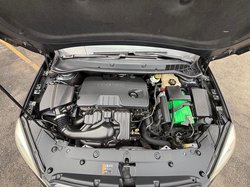 Buick Verano Base 2013