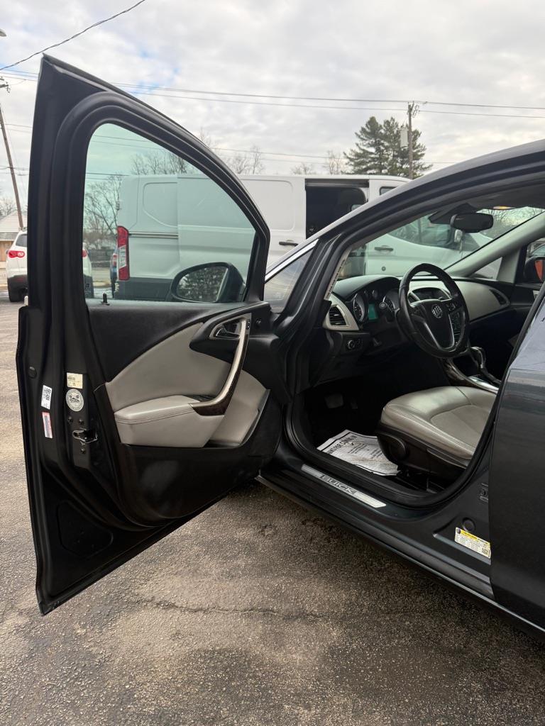 Buick Verano Base 2013