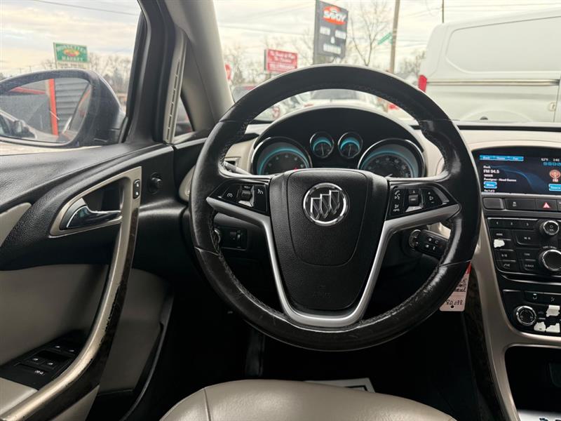 Buick Verano Base 2013