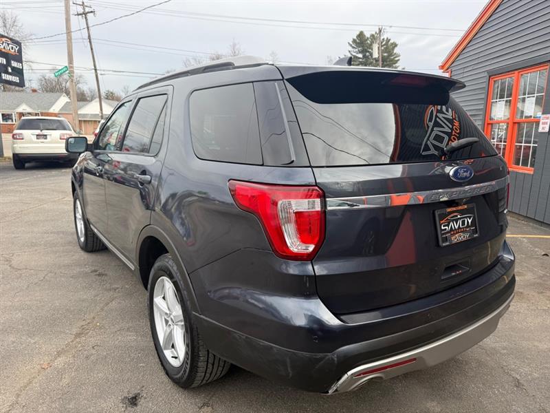 Ford Explorer XLT 4WD 2017