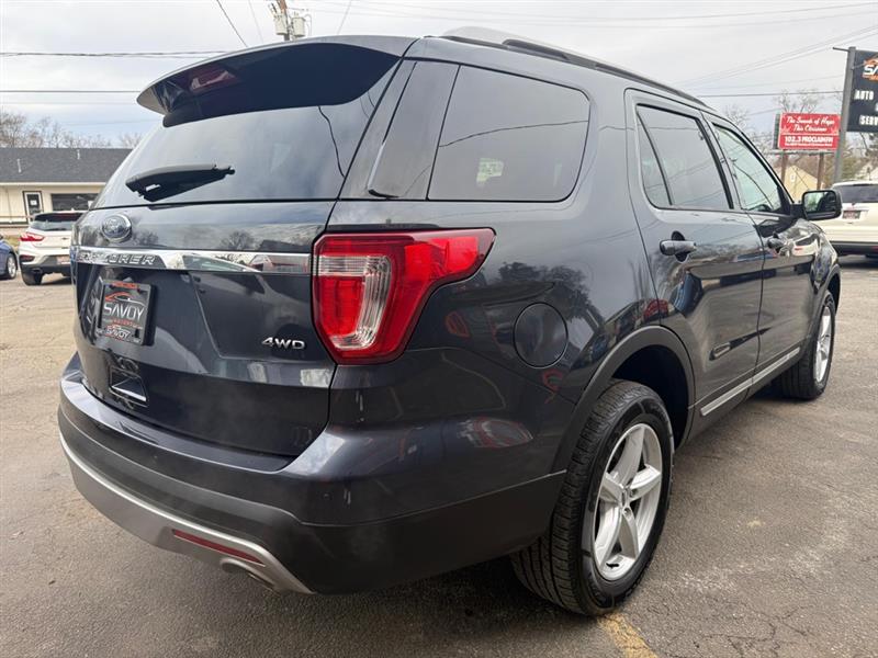 Ford Explorer XLT 4WD 2017