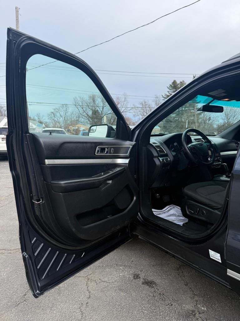 Ford Explorer XLT 4WD 2017