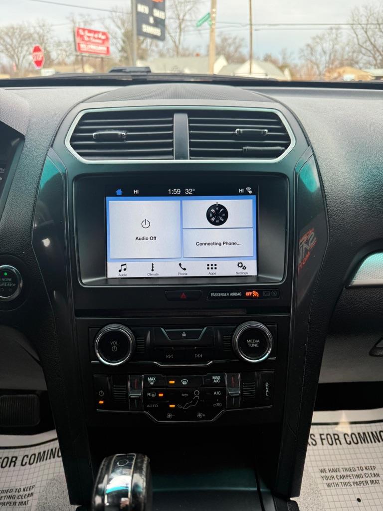 Ford Explorer XLT 4WD 2017