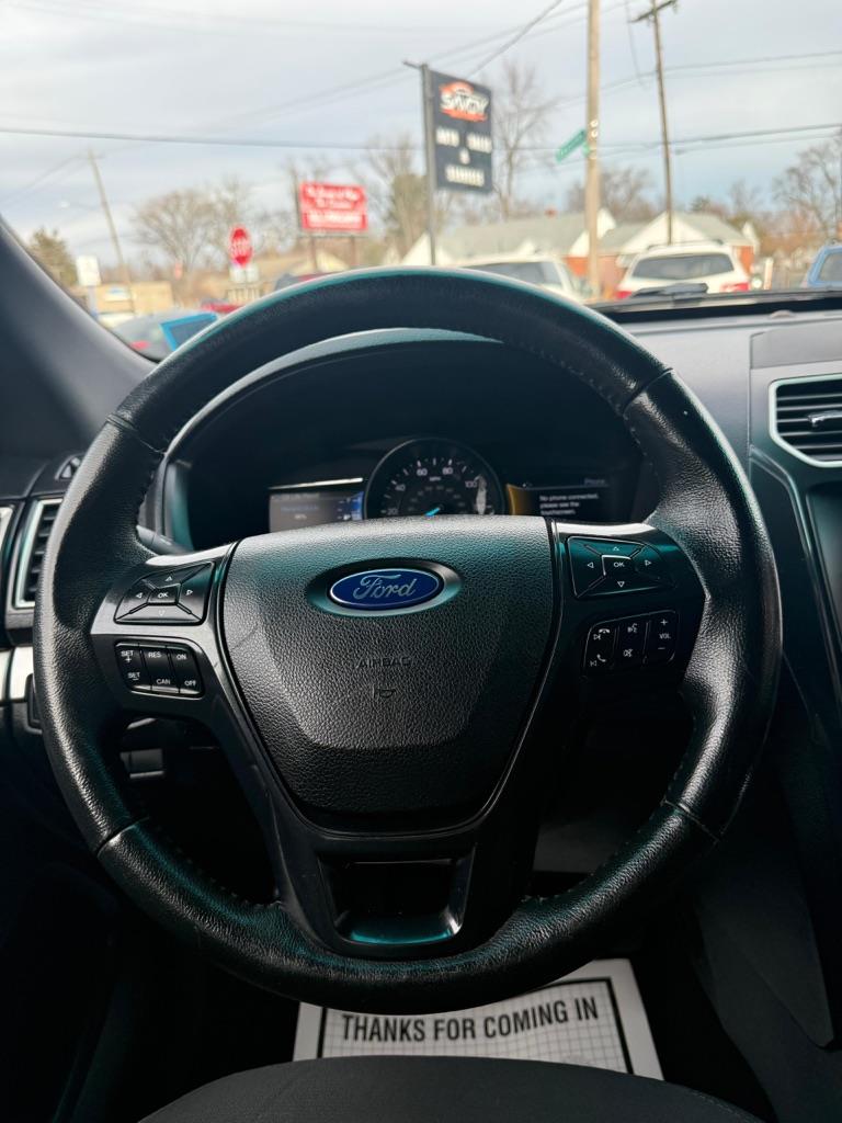 Ford Explorer XLT 4WD 2017