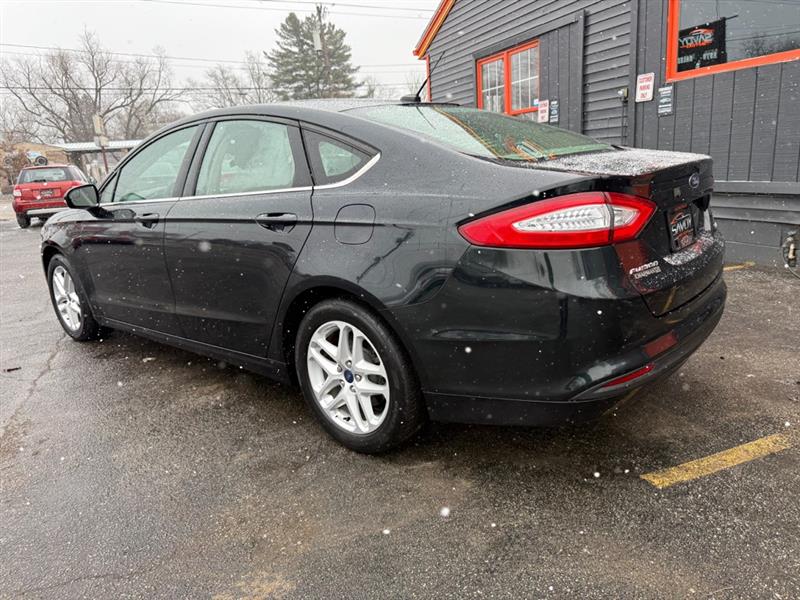 Ford Fusion SE 2014
