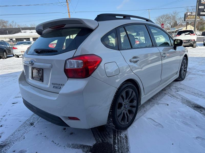 Subaru Impreza 2.0i Sport Limited PZEV 5-Door 2015