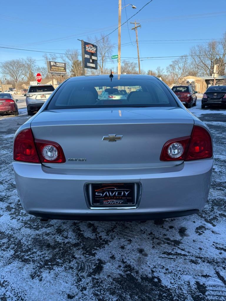 Chevrolet Malibu LS 2011