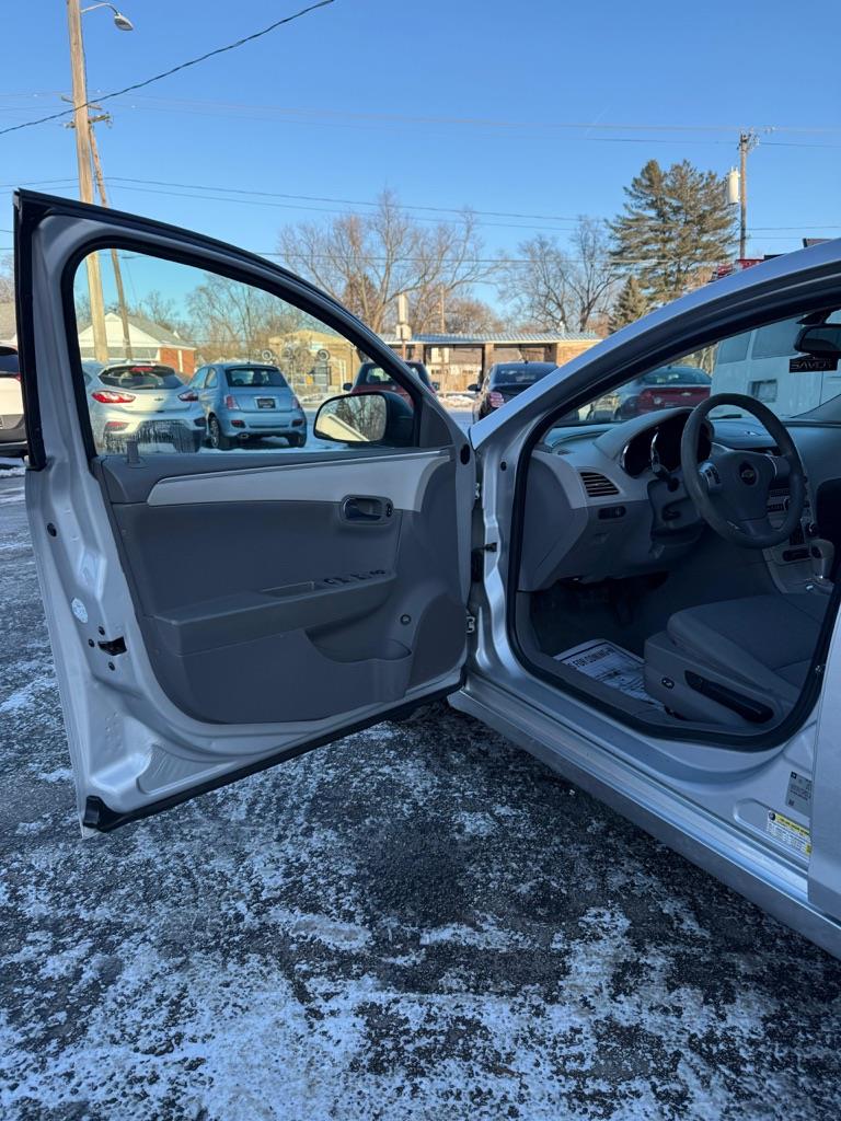 Chevrolet Malibu LS 2011