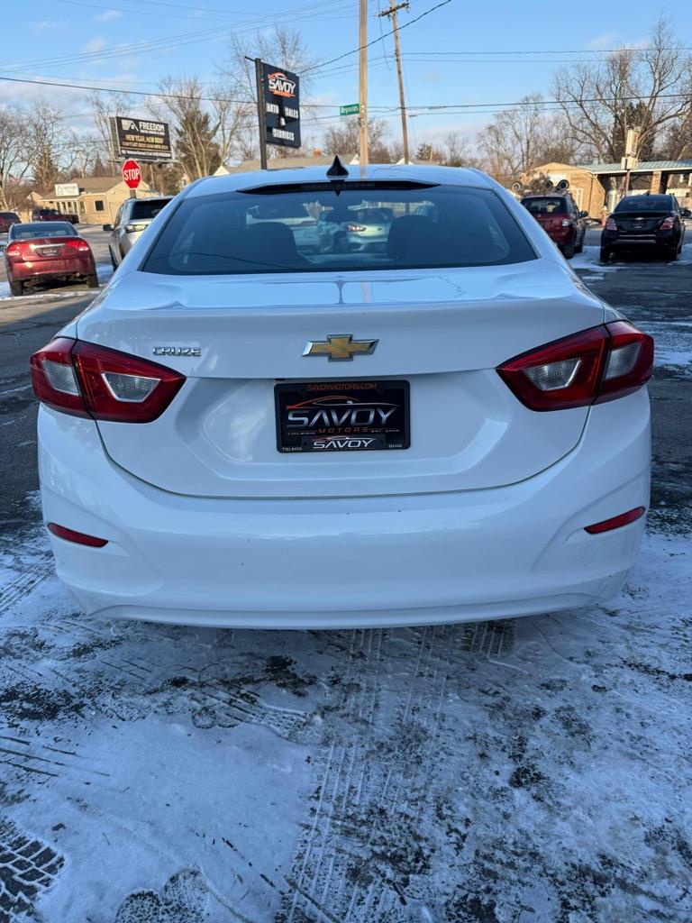 Chevrolet Cruze LS Auto 2017