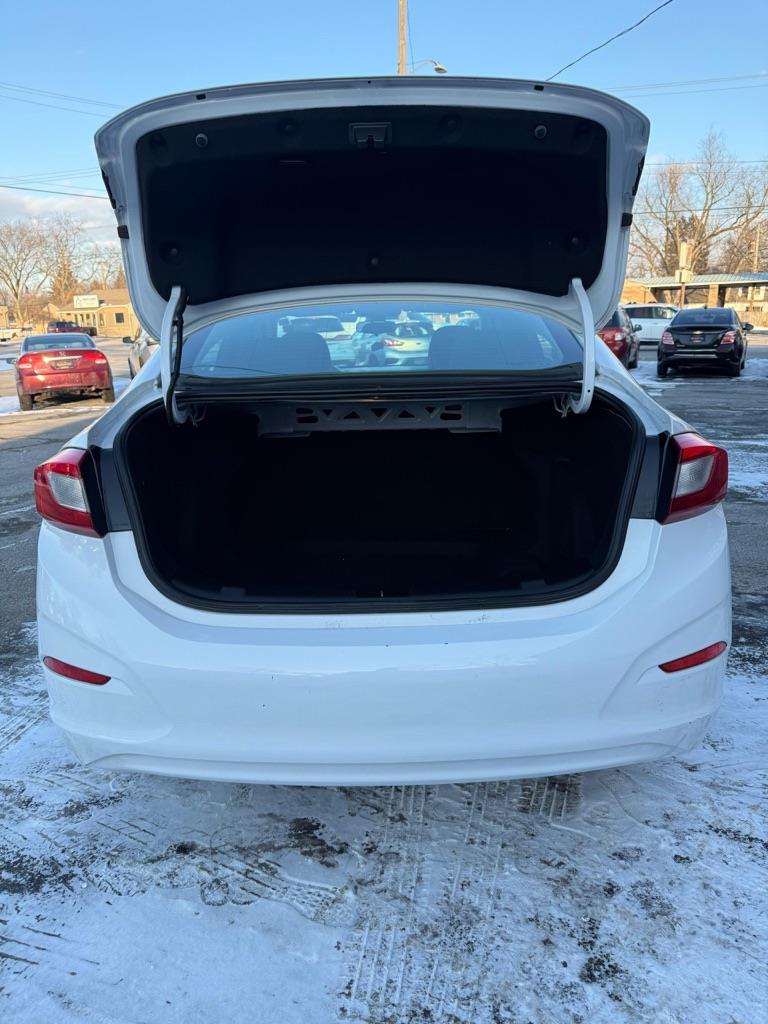 Chevrolet Cruze LS Auto 2017