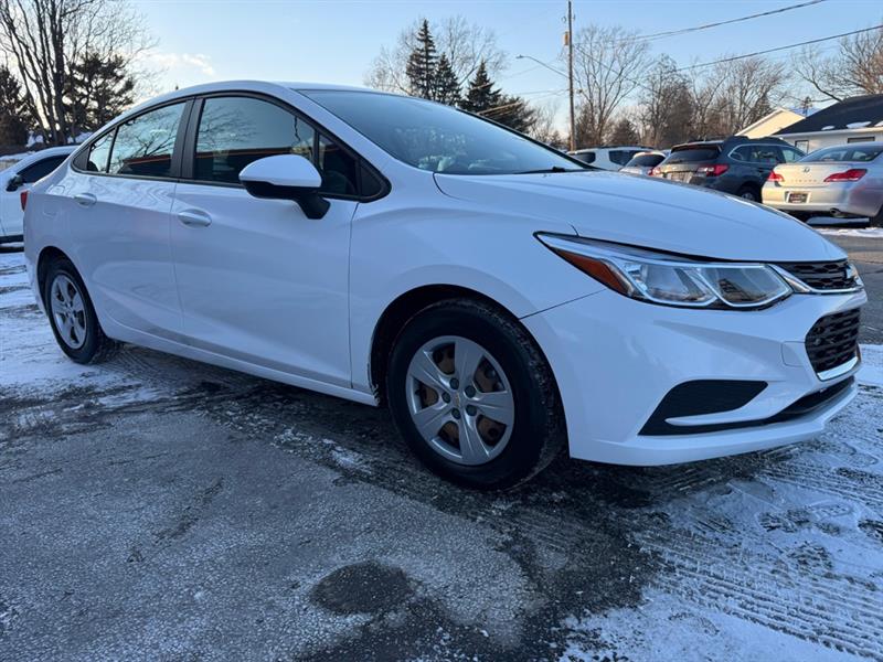 Chevrolet Cruze LS Auto 2017