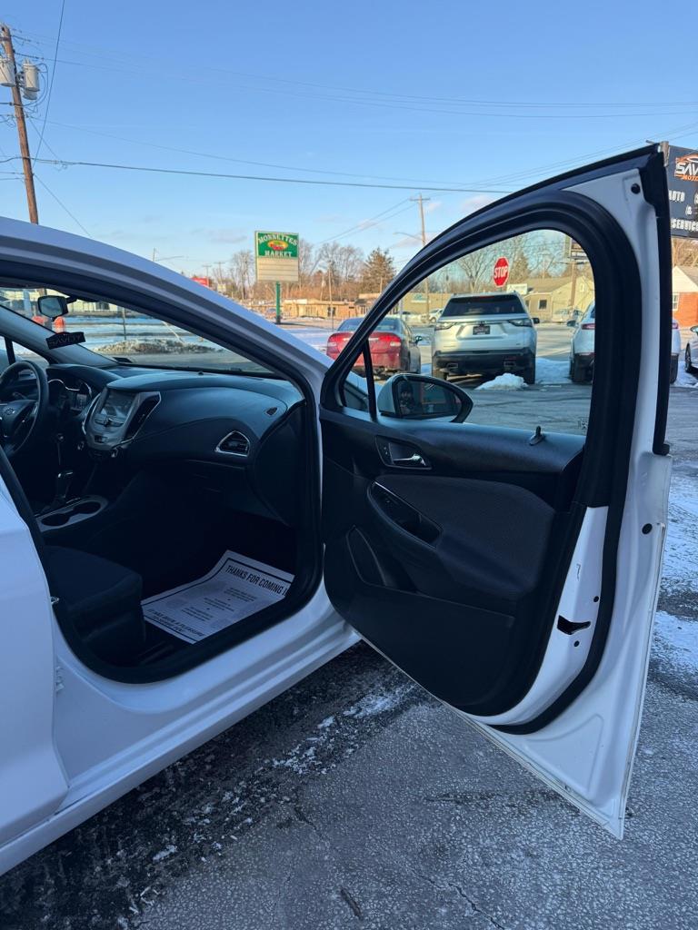 Chevrolet Cruze LS Auto 2017